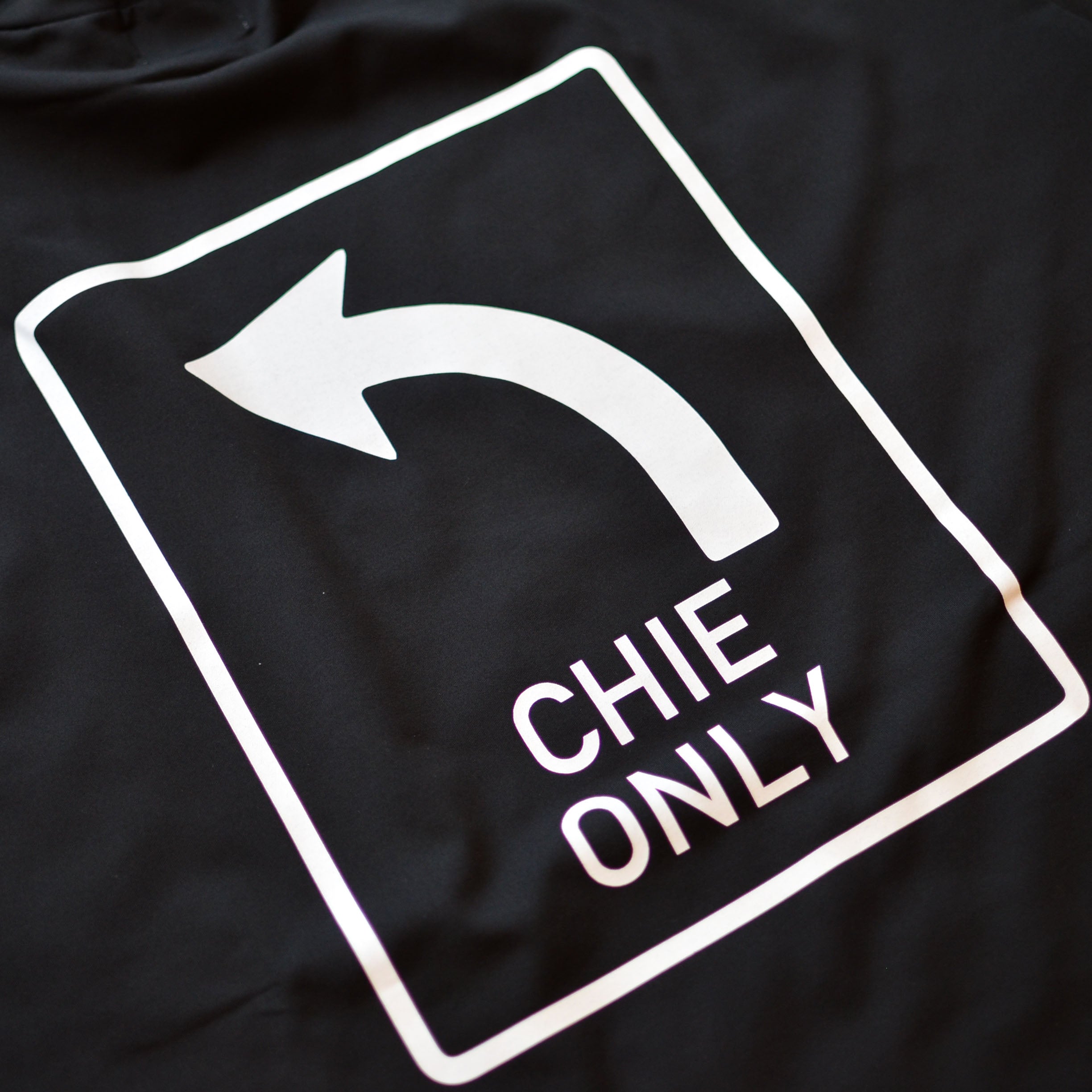 DRIVER'S RULE MOCK NECK S/S "CHIE ONLY"