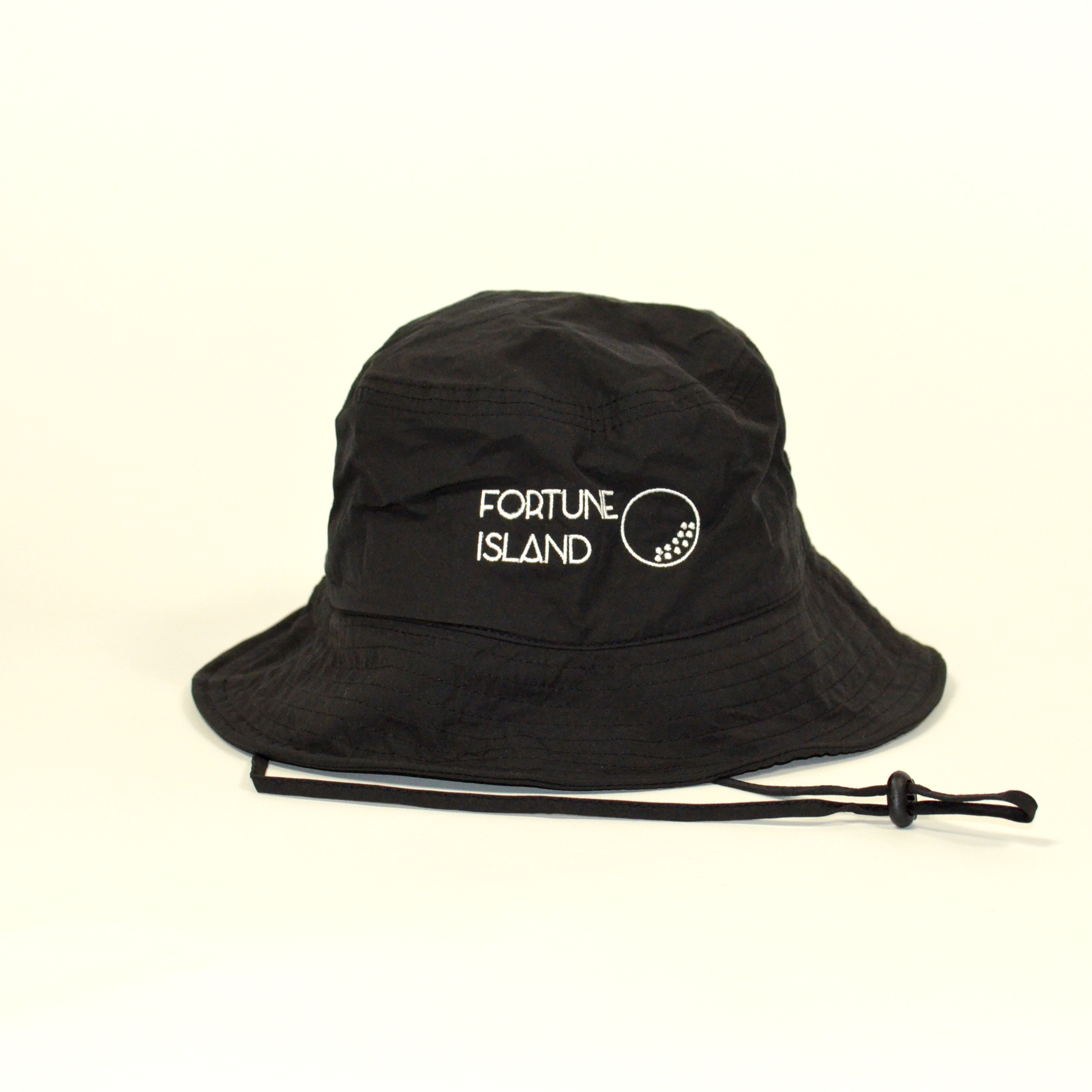 "Fortune Island"LOGO HAT Black